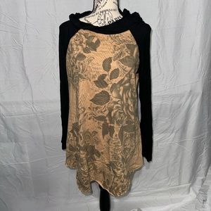 Long Sleeve Pull Over/Hoodie